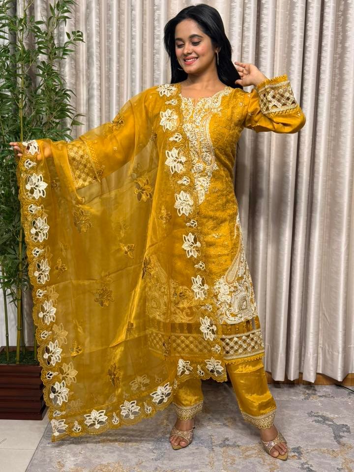 Pakistani Three Piece