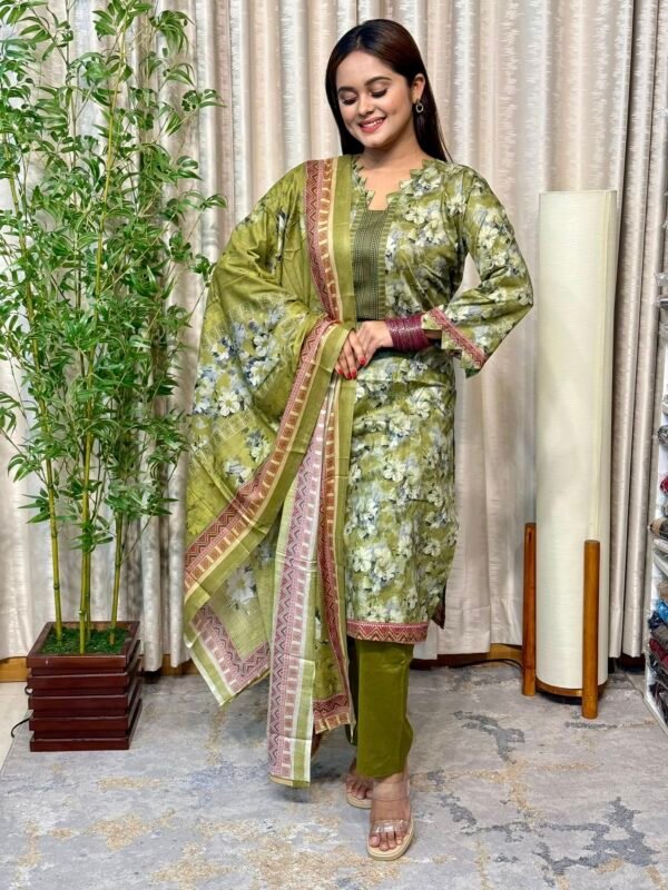 Shadabahar Three Piece - Image 4