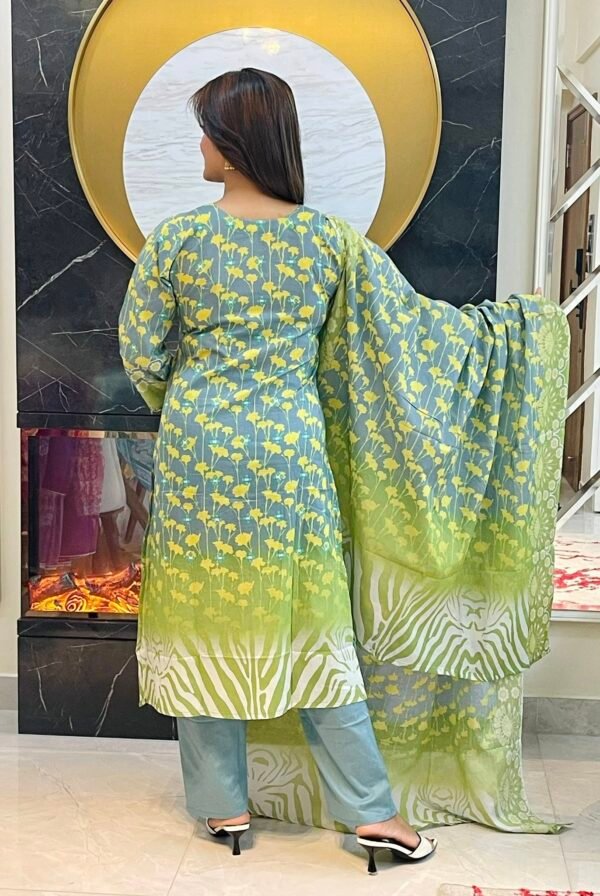 Shadabahar Three Piece - Image 2