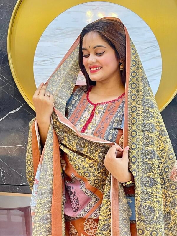 Shadabahar Three Piece - Image 2