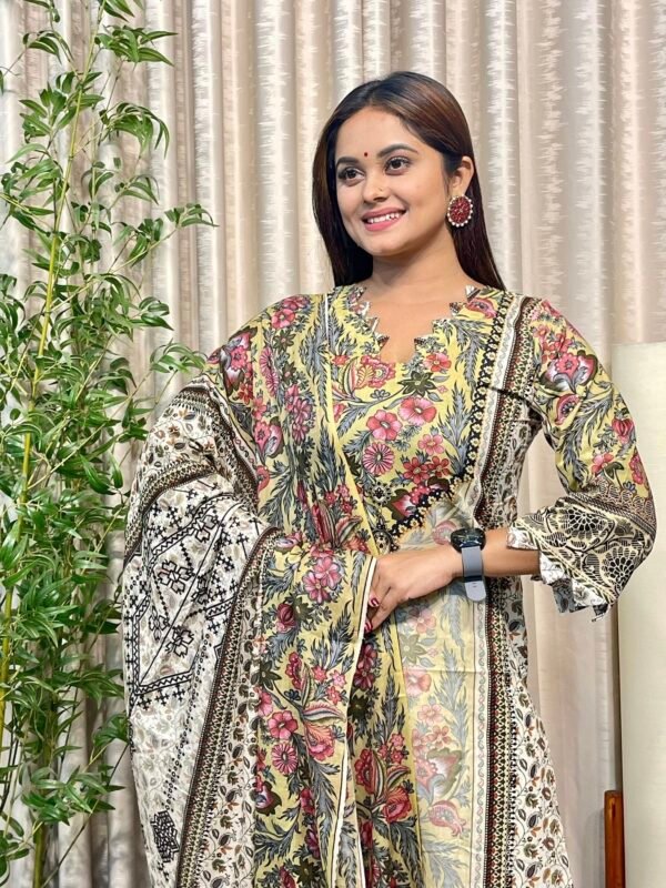 Shadabahar Three Piece - Image 3