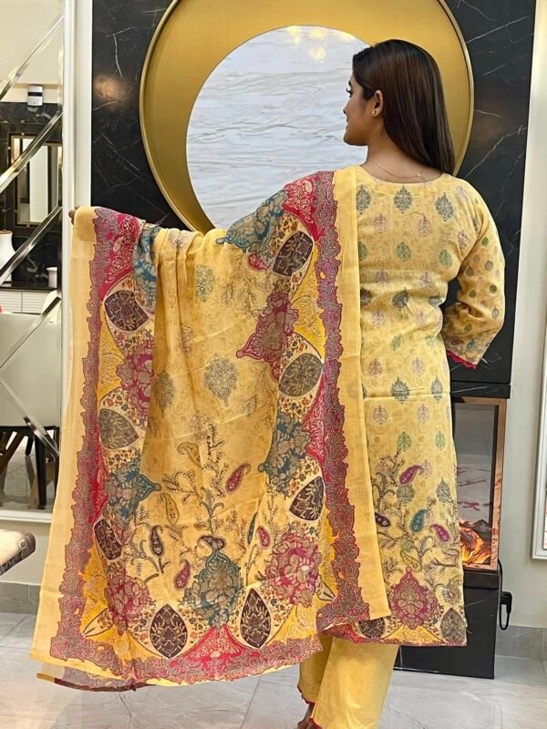 Shadabahar Three Piece - Image 2