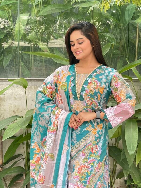 Shadabahar Three Piece - Image 3